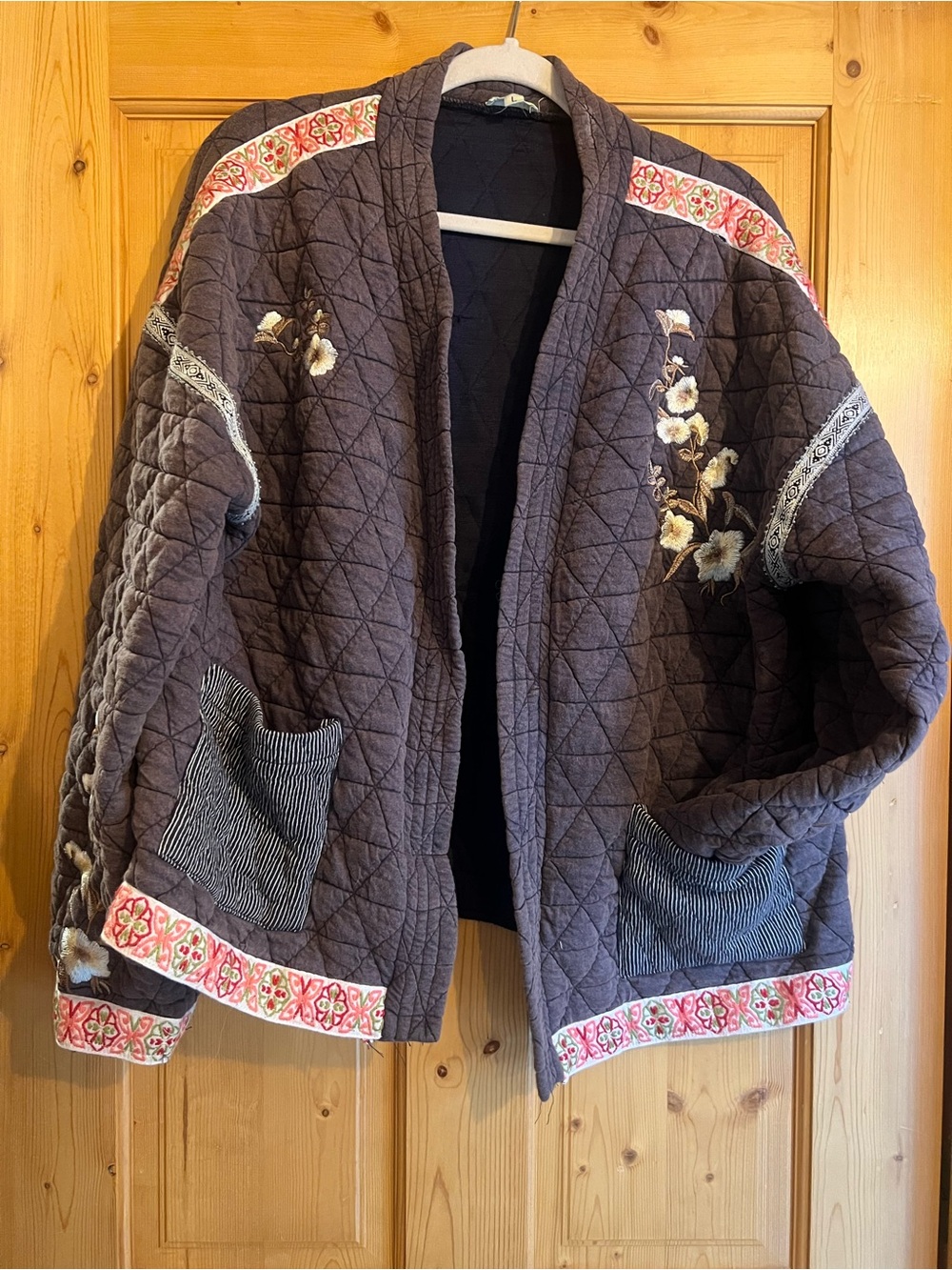 POL Quilted Navy QuiltedJacket with Floral Embroidery. NWOT